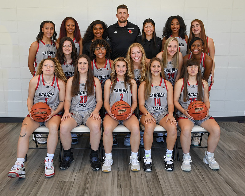 2022/23 Women's Basketball Team
